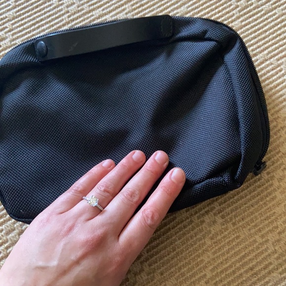 Tumi Toliery Case - Picture 7 of 12